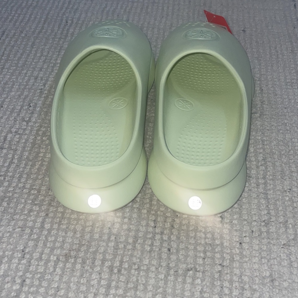 Ways of Wade clog/slides mint green size 7 - Picture 3 of 8